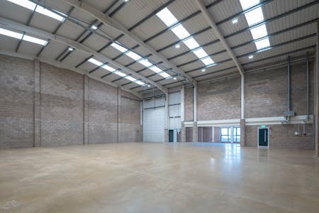 Unit 7 Zodiac Business Park, Uxbridge, Industrial / Warehouse To Let - Zodiac 2.jpg