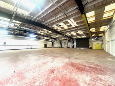 Unit 3 Greenbridge Centre, Swindon, Industrial / Warehouse To Let - 2.jpg