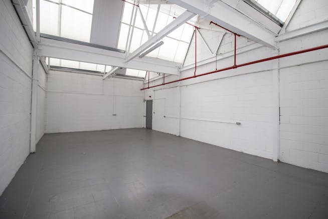 Unit F13, Acton Business Centre, Park Royal, Industrial / Warehouse To Let - IMG_3156.jpg