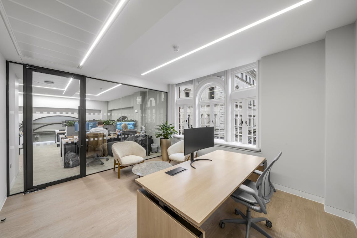 _JSP904930SJSJSP.jpg 30 St. James's Square, London, Office To Let - _JSP904930SJSJSP.jpg