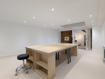 The Garden Suite, 6 Quarry Street, Guildford, Office To Let - Photo 3.jpg