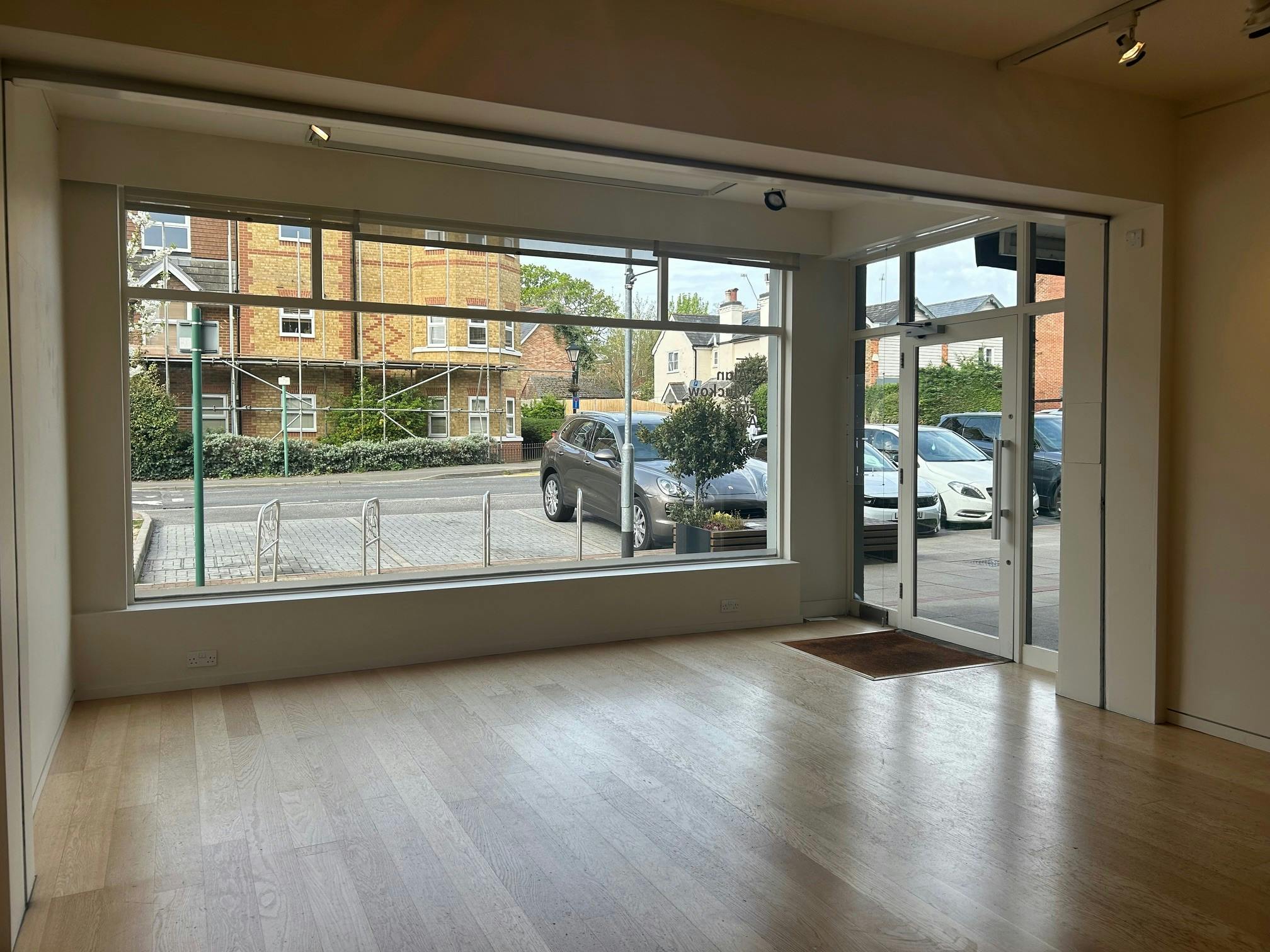 65 Chobham Road, Sunningdale, Retail To Let - 1.jpg