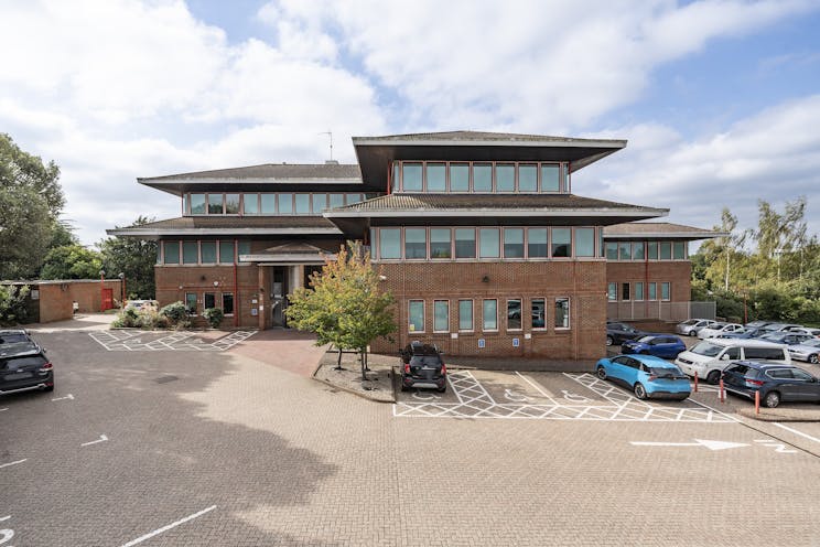 Fairmount House, Leatherhead, Offices To Let - IW180924HW001 BLUR.jpg