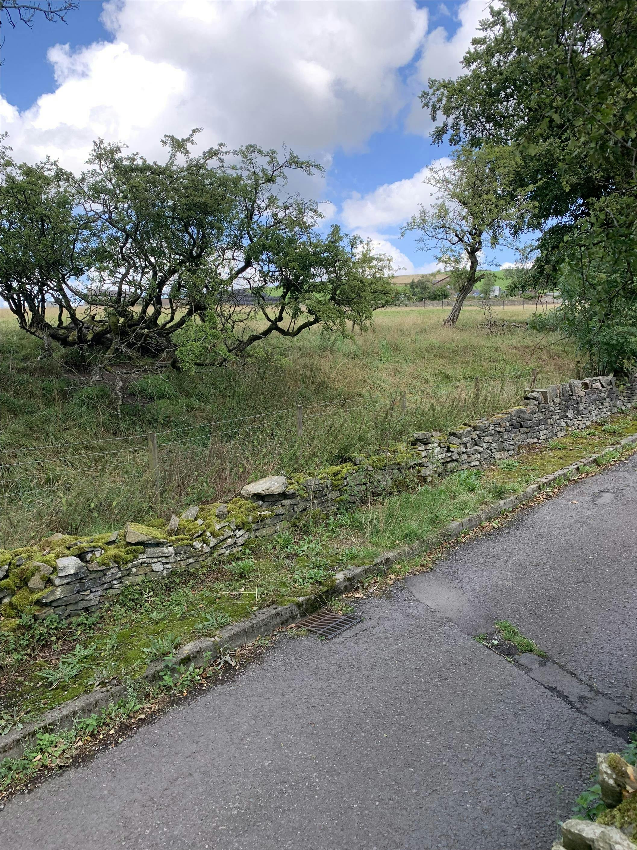 Land Adjacent Laneside Cottages, Todmorden Old Road - Photo 4