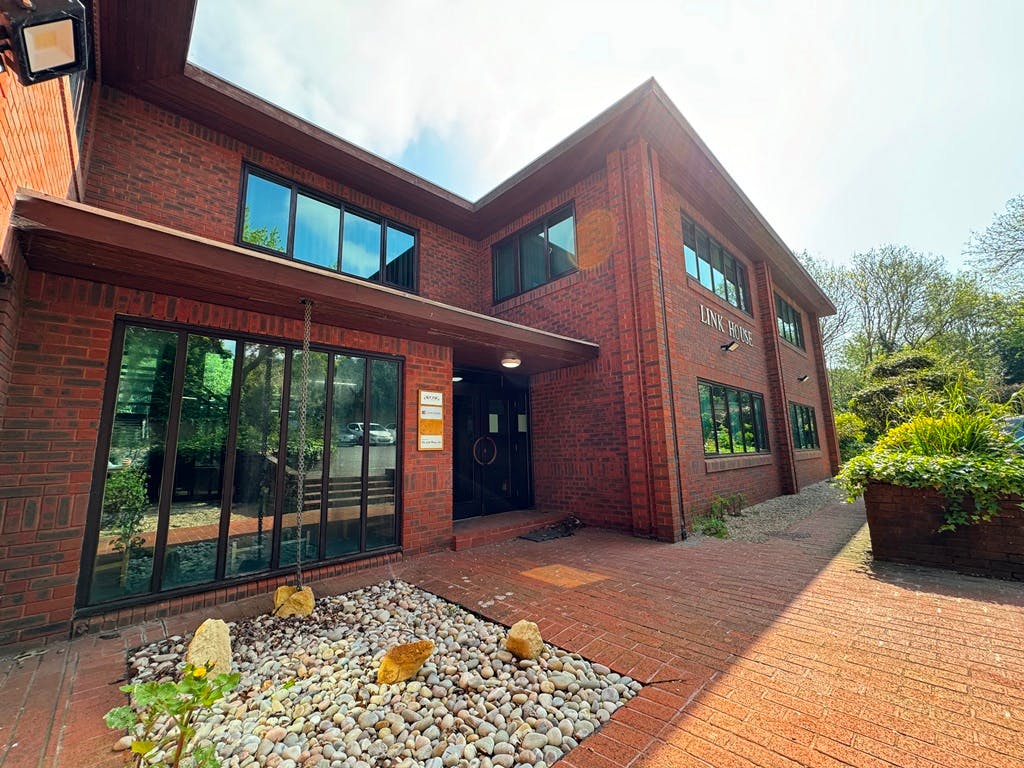 Office in Fareham - photo 2