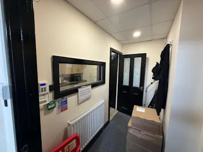14 Parkside Centre, Southend-on-Sea, Industrial To Let - WhatsApp Image 2026-09-07 at 13.29.49 (6).jpeg
