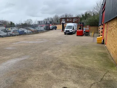 1 Paradise, Hemel Hempstead, Industrial To Let - unnamed.jpg