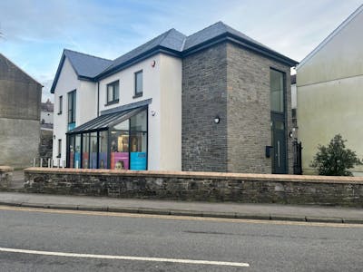 10, Elliston Terrace, Carmarthen, Office To Let - Image 1