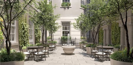 20 St. James's Square, London, Office To Let - courtyard.JPG