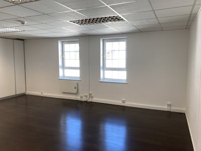 Suite 8, 2nd Floor, Brighton, Office To Let - IMG_9663.JPG