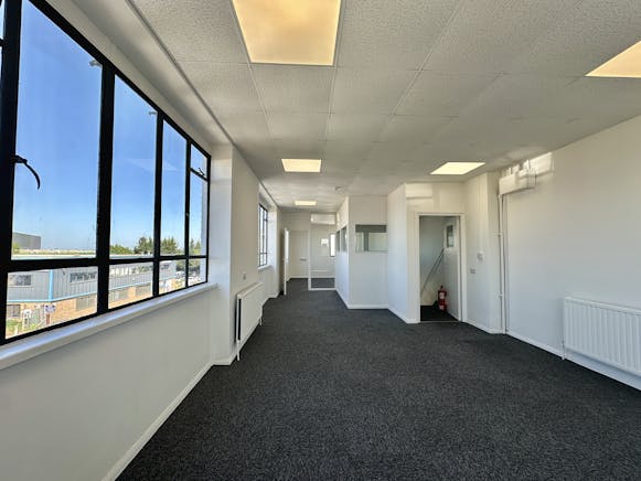 56a Wilbury Way, Hitchin, Industrial To Let - Image 10