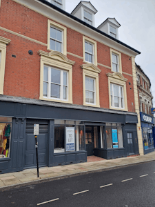 9 Cross Street, Oswestry, High Street Retail To Let - 1