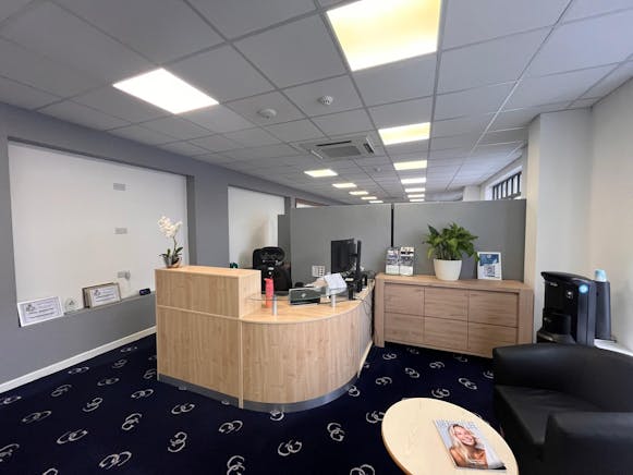 5 Chalfont Court, Amersham, Offices To Let - 2.jpeg