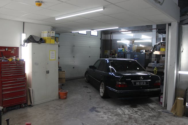 Unit 19 Riverside Business Park, Harlow, Industrial To Let - IMG_0721.JPG