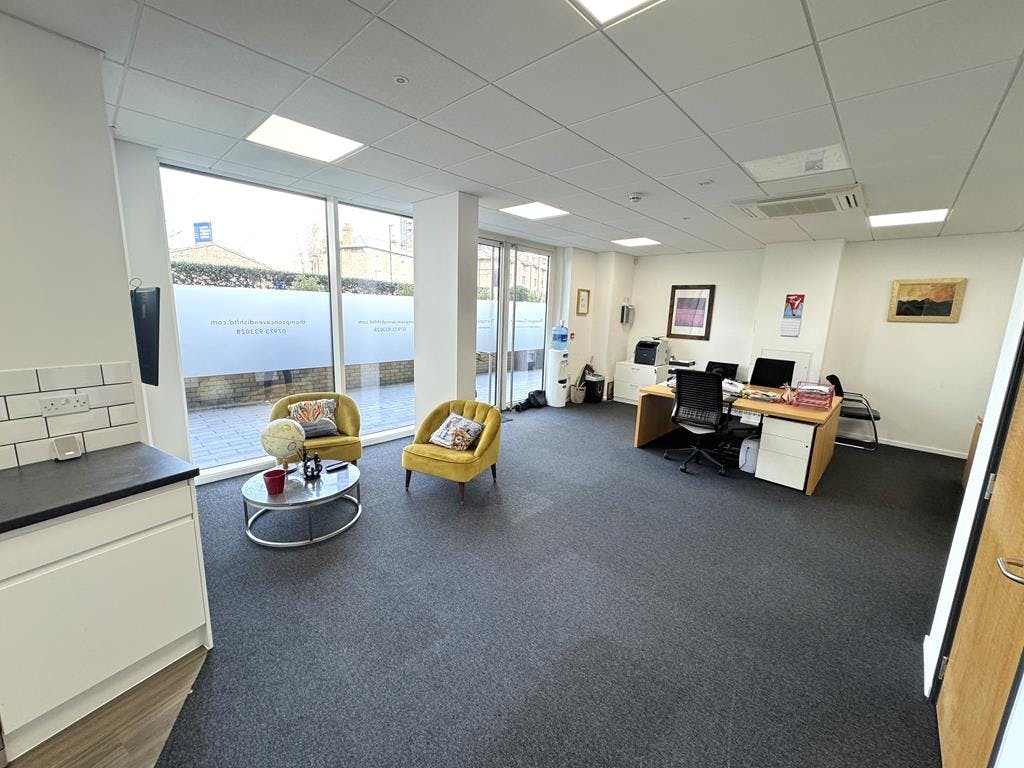 Unit 2, Brentford, Office To Let - Kew Bridge  Unit 2  Brentford 3.jpg