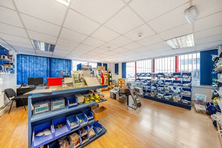 Unit 6, London, Industrial To Let - 13735499690b61d047d99.jpg