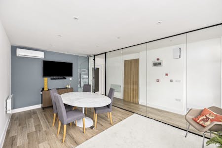 Unit 9, Stairbridge Court, Bolney, Office To Let - Bolney Grange Business Park, Stairbridge Court, Unit 9-014.JPG