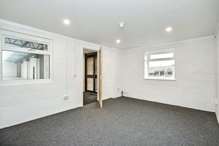 33 Viking Road, Airdrie, Industrial/Logistics To Let - Reception.jpg