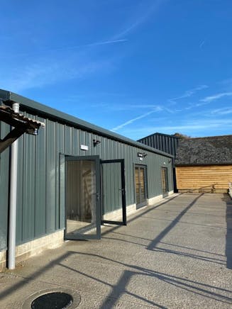 Unit 3 Tool Shed, Manor Farm Yard, Basingstoke, Industrial To Let - Picture3.jpg
