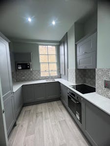 586 Kings Road, London, Mixed Use For Sale - Kitchen.jpg
