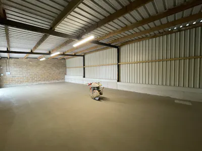 Units 4 Harlesford Farm, Tetsworth, Industrial To Let - IMG_2441.JPG