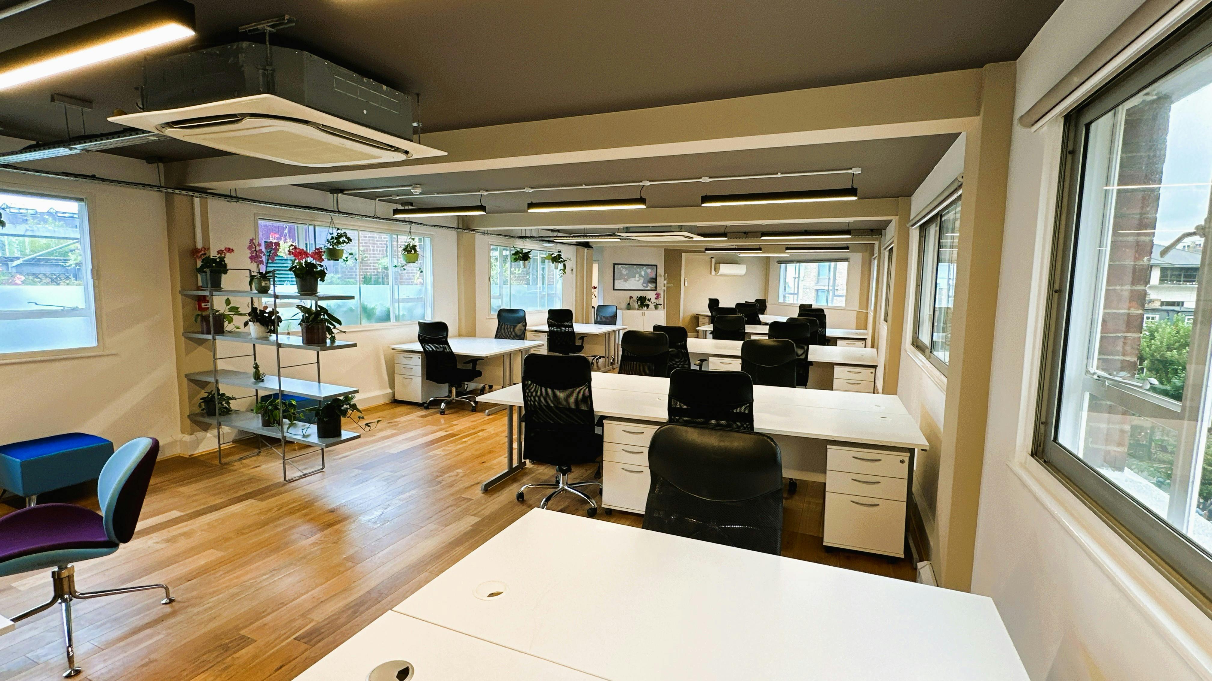 Suite 4.2, 64 Great Eastern Street, London, Offices To Let - 4th floor 64 Great Eastern Street London EC2A 3DR  3.jpg