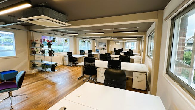 Suite 4.2, 64 Great Eastern Street, London, Offices To Let - 4th floor 64 Great Eastern Street London EC2A 3DR  3.jpg
