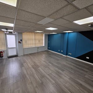 207 Lower Church Road, Burgess Hill, Retail To Let - 82d8c77cf9c64be1a93d3c2b931c688c.jpg