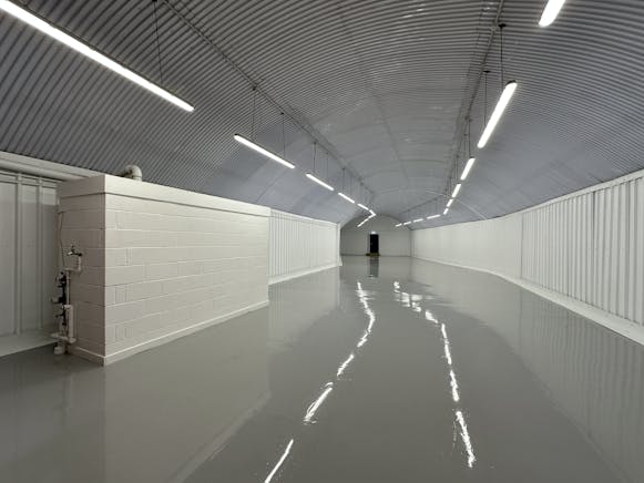 Arch 113 Randall Road, Vauxhall, Industrial To Let - 20251016_092733968_iOS.jpg