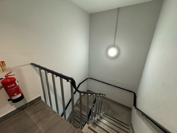 Suite 3 Progress House, 39-41 Progress Road, Leigh-on-Sea, Office To Let - WhatsApp Image 2025-04-09 at 11.25.35_da3ef75f.jpg