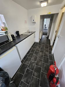 87A High Street, Cheadle, Leisure / Office To Let - 20240902_152105.jpg