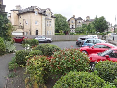 22 Victoria Avenue, Harrogate, Office To Let - 22 Victoria Avenue Car Park