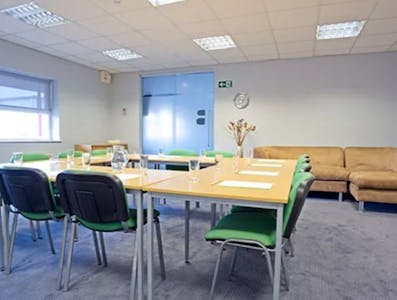 Regus - Basingstoke, Stroudley Road, Basingstoke, Serviced Office To Let - Regus  Basepoint Basingstoke  3.JPG