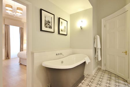 Prime Residential Mayfair Property, 12- 13 Hertford Street, London, Investment / Residential For Sale - 13 Hertford Street bath.jpeg