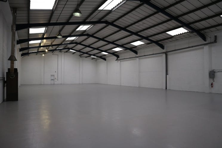 Unit 6 Stadium Trade & Business Park, Reading, Industrial / Warehouse To Let - Photo 3