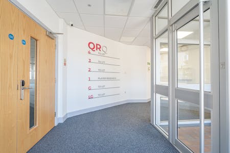 Queens Road Quadrant, 1-5 Queens Road Quadrant, Brighton, Office To Let - DSC08710.jpg