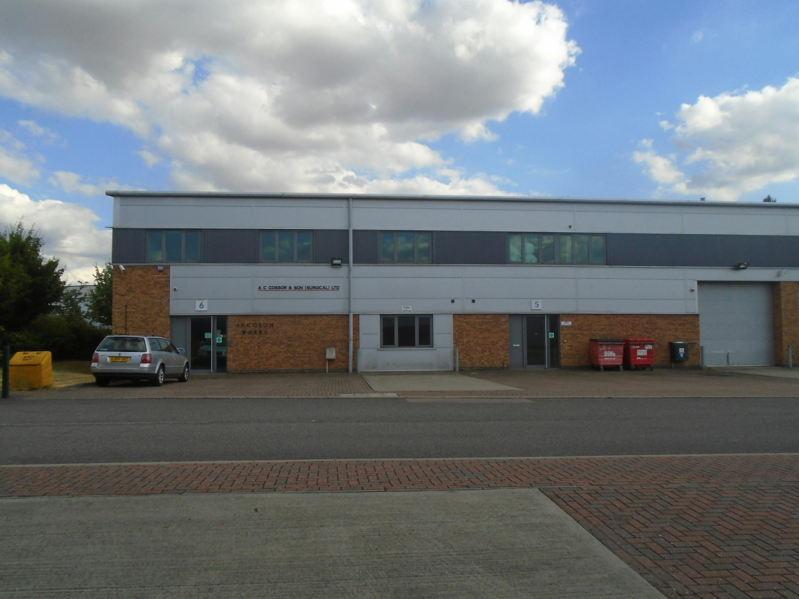 Unit 5 And 6 Marshgate Business Centre, Marshgate Centre, Harlow, Industrial To Let - DSC01654.JPG