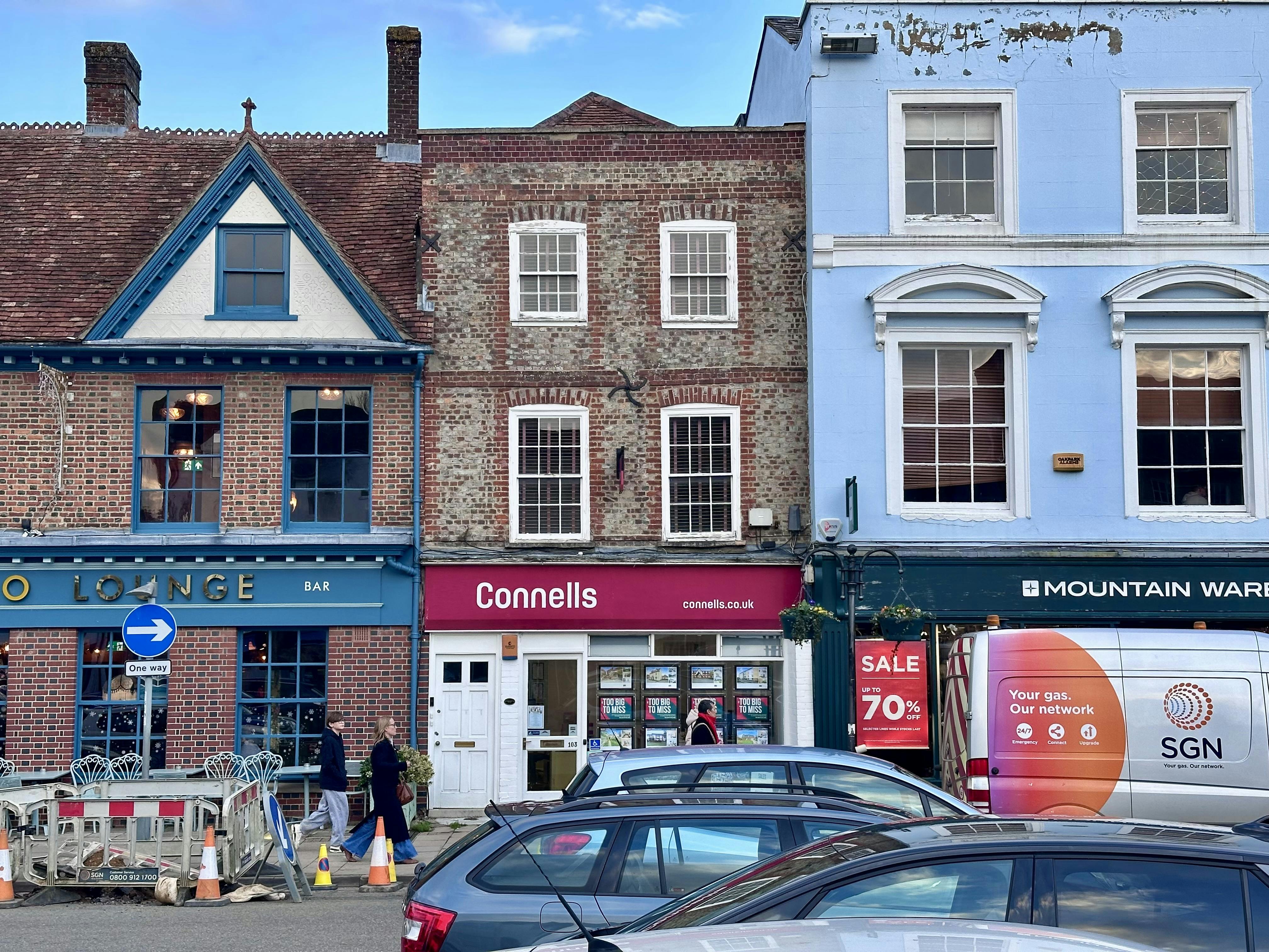 1st and 2nd floor Offices, 103 High Street, Thame, Office To Let - IMG_0103.jpeg