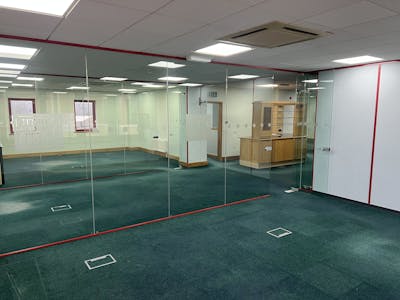 48 Victoria Road, Leeds, Office To Let - IMG_7444.jpeg