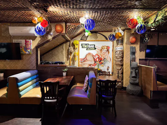 Tiki Bar & Darts Den, 214 Bath Street, Glasgow For Sale - IMG_1657.jpg