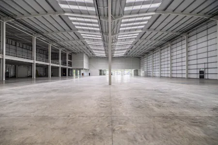 Enfield 73, Enfield, Industrial / Industrial/Logistics / Industrial / Warehouse To Let - _MG_2527.jpg