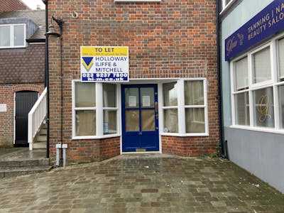 Unit 14 Angel Courtyard, Lymington, Healthcare / Leisure / Office / Retail To Let - 20230203 084839.jpg