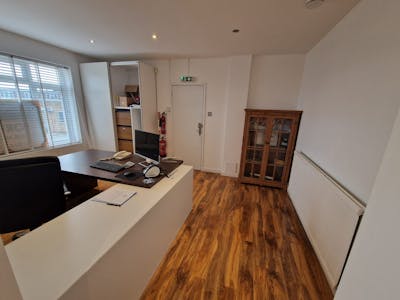 16 Towerfield Close, Southend-on-Sea, Industrial/Logistics For Sale - WhatsApp Image 20250310 at 120016_e6bafcc8.jpg