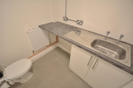 267 Bury Old Road, Manchester, Retail / High Street Retail To Let - W.C.