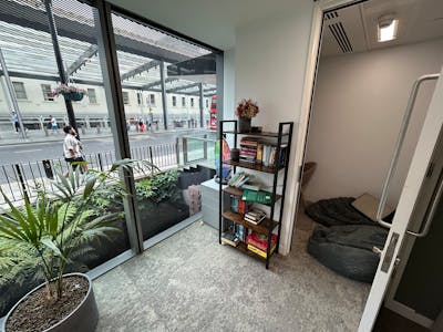 30 Eastbourne Terrace, London, Office Lease Assignment - IMG_1414.jpg