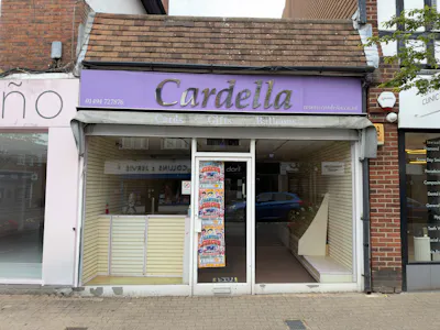 29 Sycamore Road, Amersham, E (Commercial / Business / Service) / Retail To Let / For Sale - 20260629_130100608_iOS.jpg