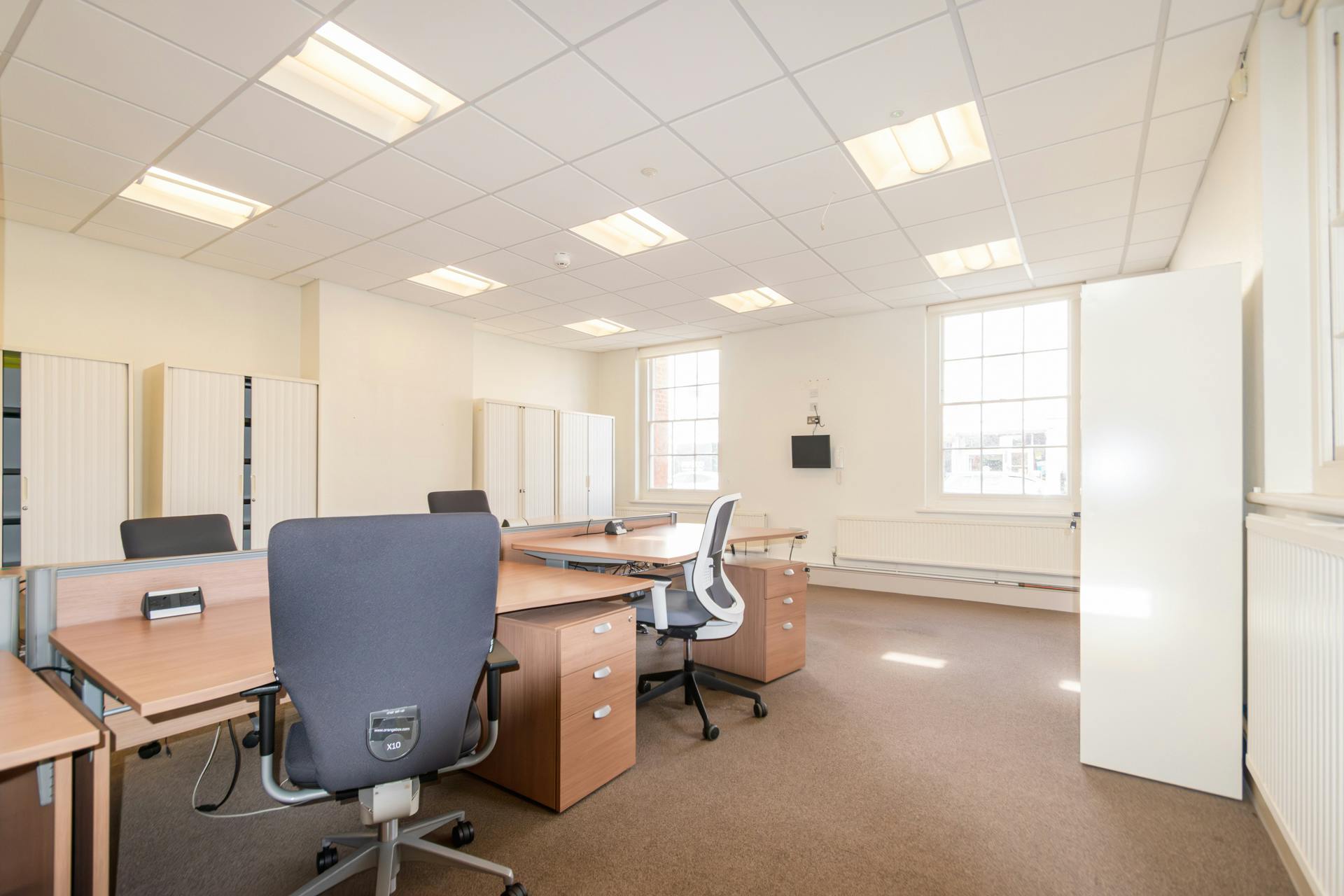 Office in Lymington - photo 4