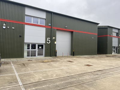 Modern Warehouse, Unit 5 Century Court, Aylesbury, Industrial / Industrial/Logistics To Let - IMG_1071.JPG