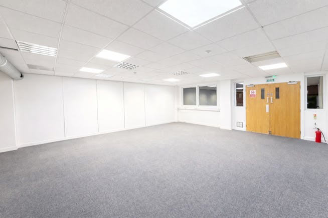 Unit G2, Harlow, Industrial To Let - G2 Empty modern office space.jpg