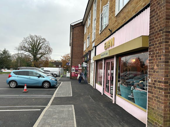 4 Hermitage Parade, Ascot, Retail To Let - 1.jpg